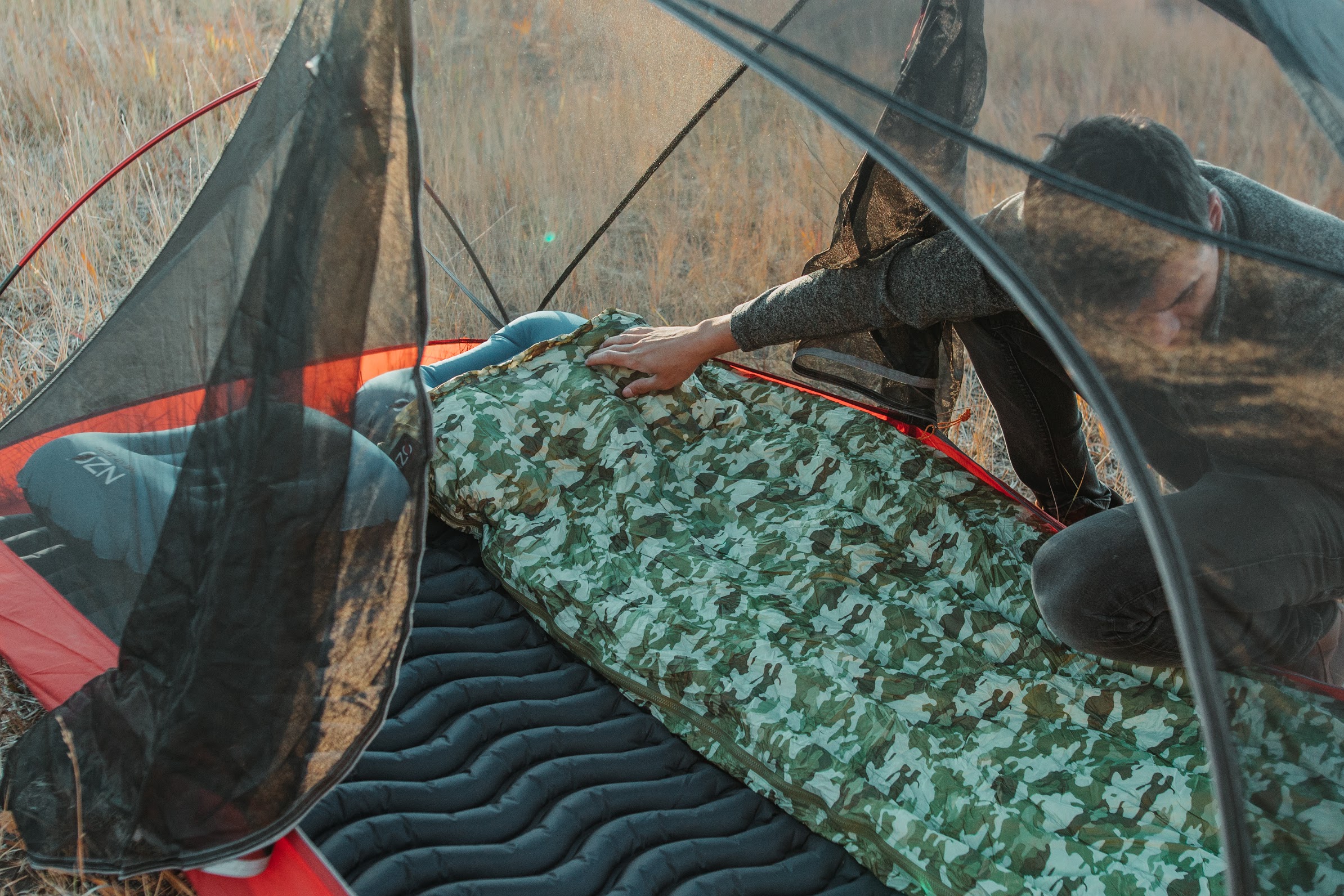 NZ ONE Sleeping Bag/Quilt (Camo) 1 lb NEAR ZERO