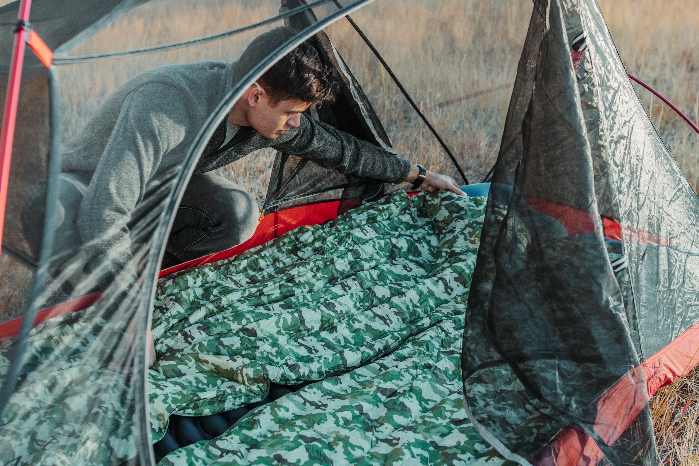 NZ ONE Sleeping Bag/Quilt (Camo) 1 lb NEAR ZERO