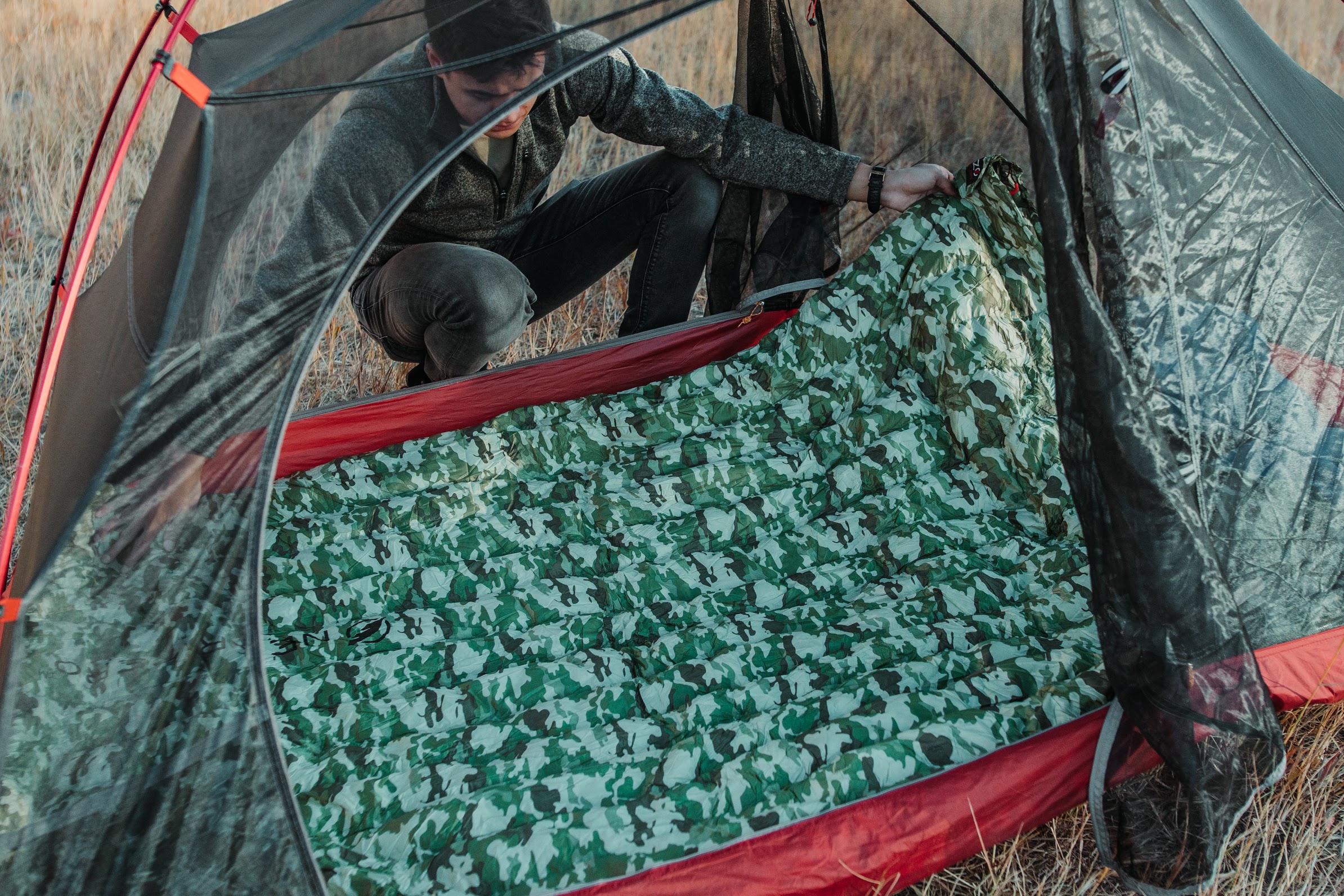 NZ ONE Sleeping Bag/Quilt (Camo) 1 lb NEAR ZERO